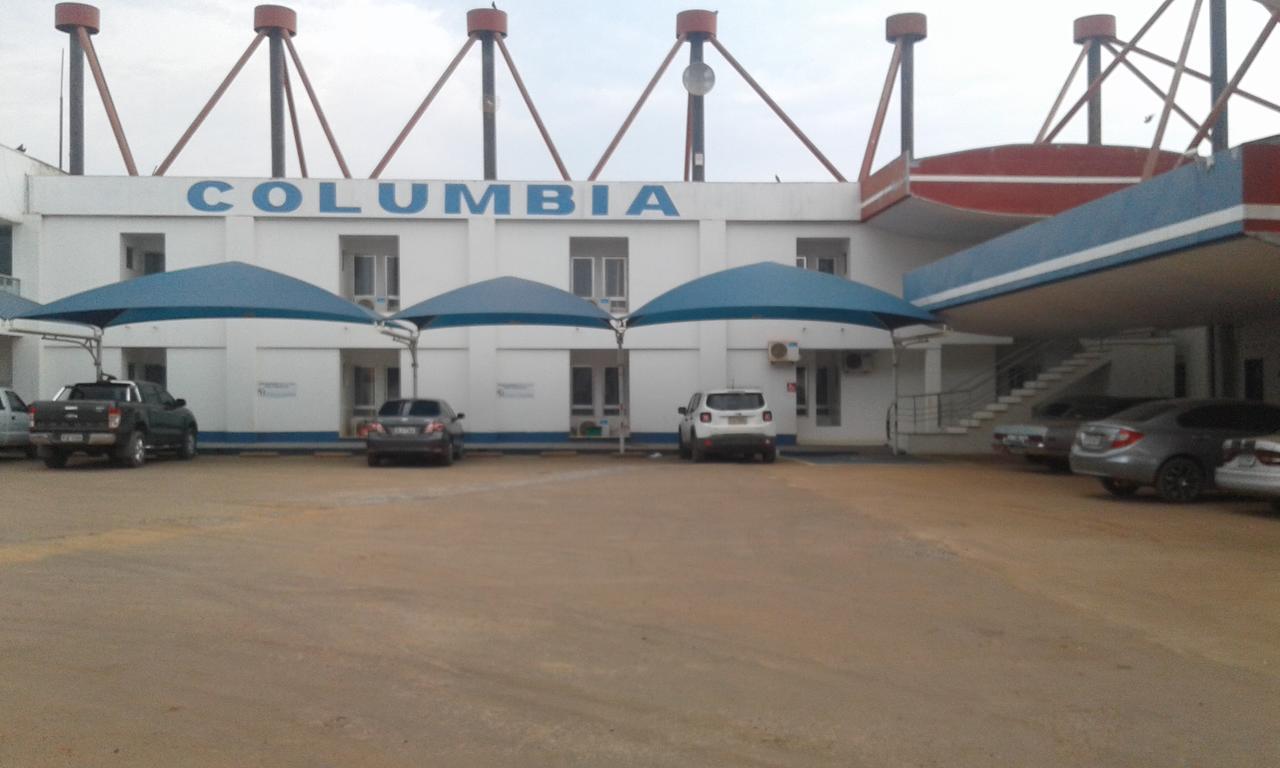 Hotel Columbia Luis Eduardo Magalhaes Exterior foto
